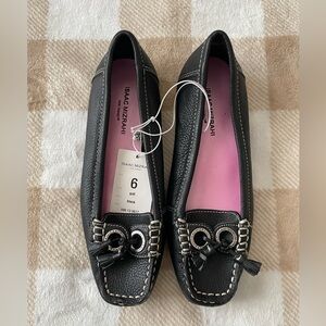 Isaac Mizrahi Women’s size 6 Black Leather Loafers with Tassel Detail NWT